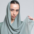 Load image into Gallery viewer, Shailah | شيلة أنيقة
